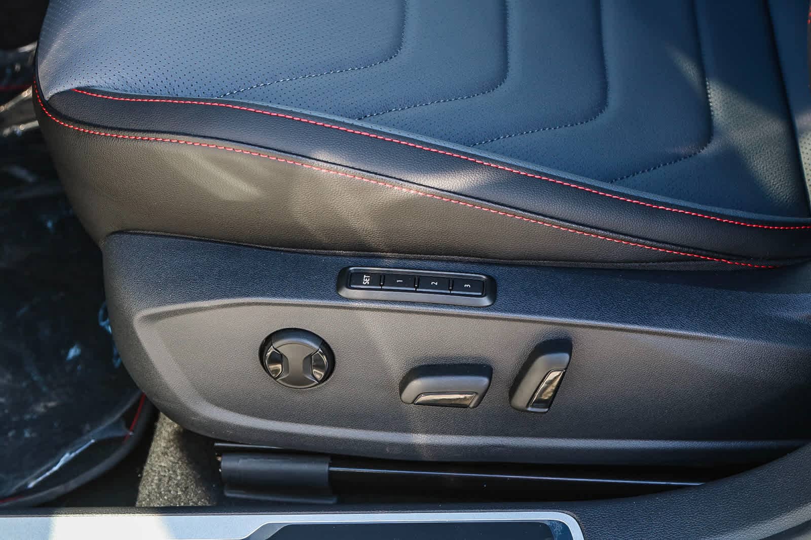 Thumbnail: 2025 Volkswagen Jetta - 23