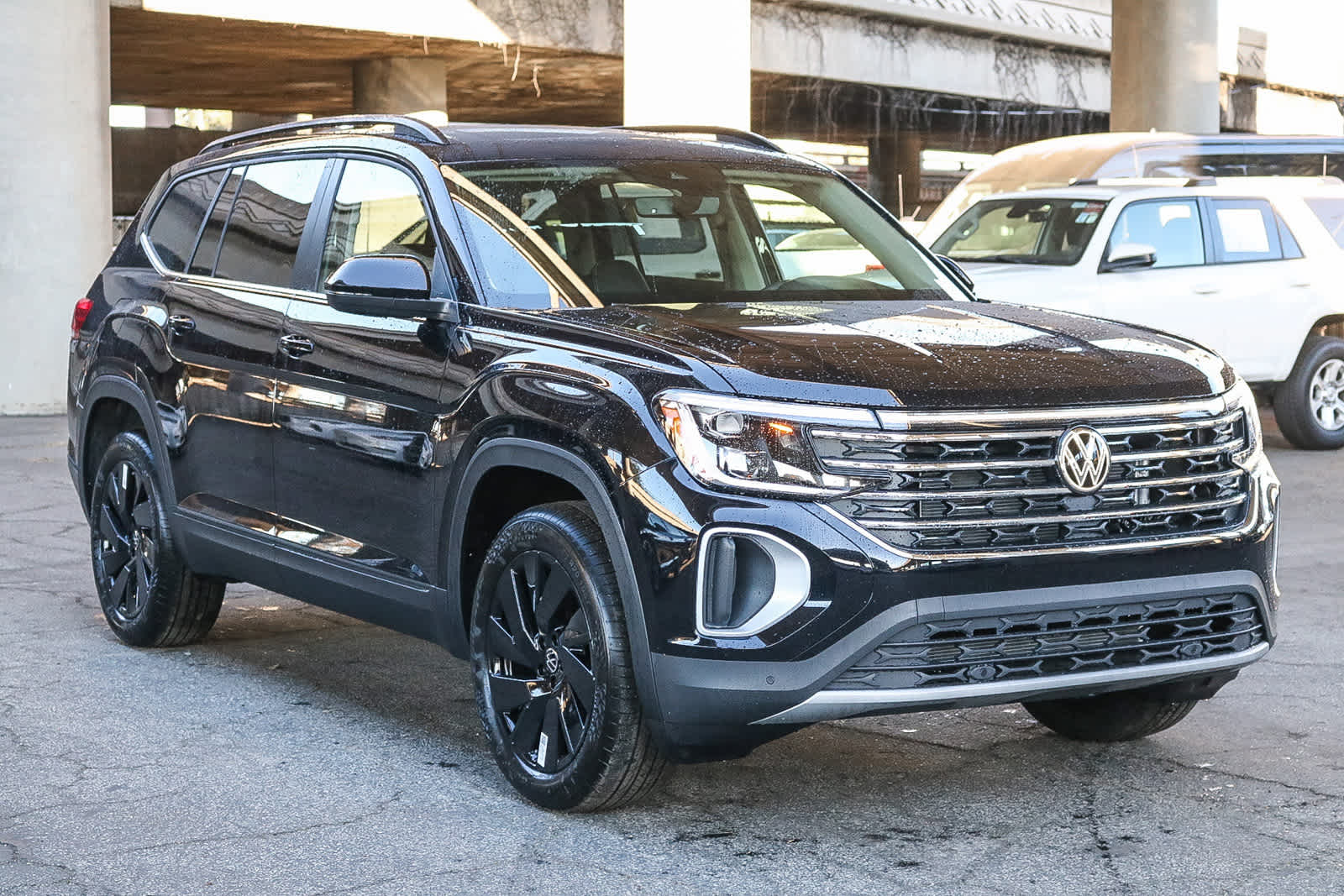 Thumbnail: 2026 Volkswagen Atlas - 3