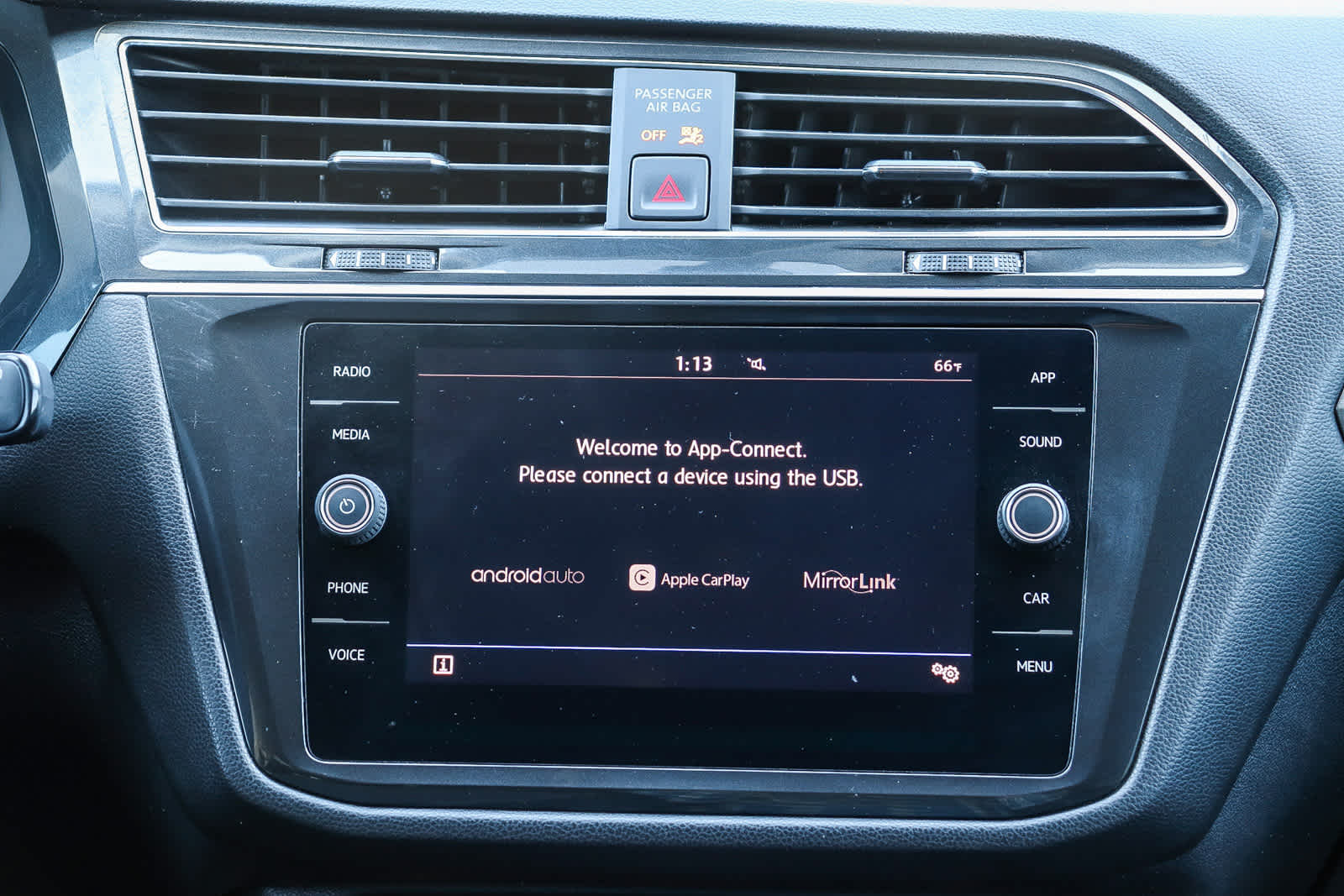 Thumbnail: 2019 Volkswagen Tiguan - 15