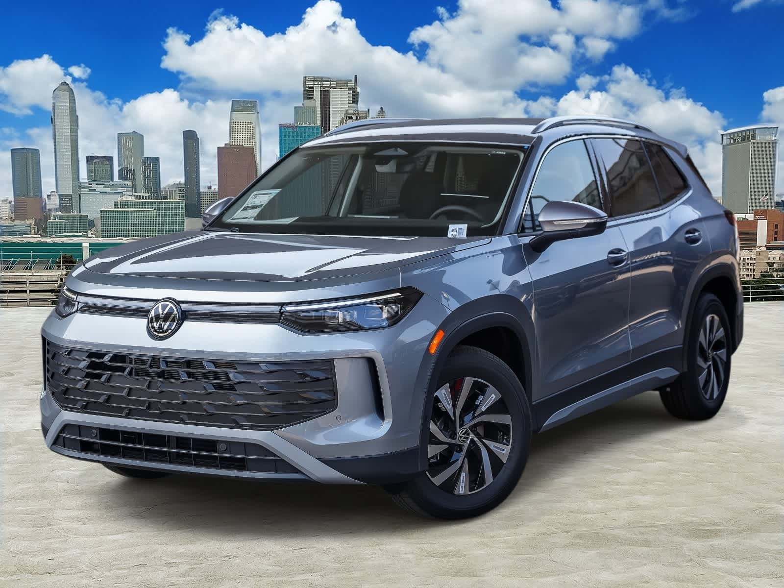 Thumbnail: 2026 Volkswagen Tiguan - 1
