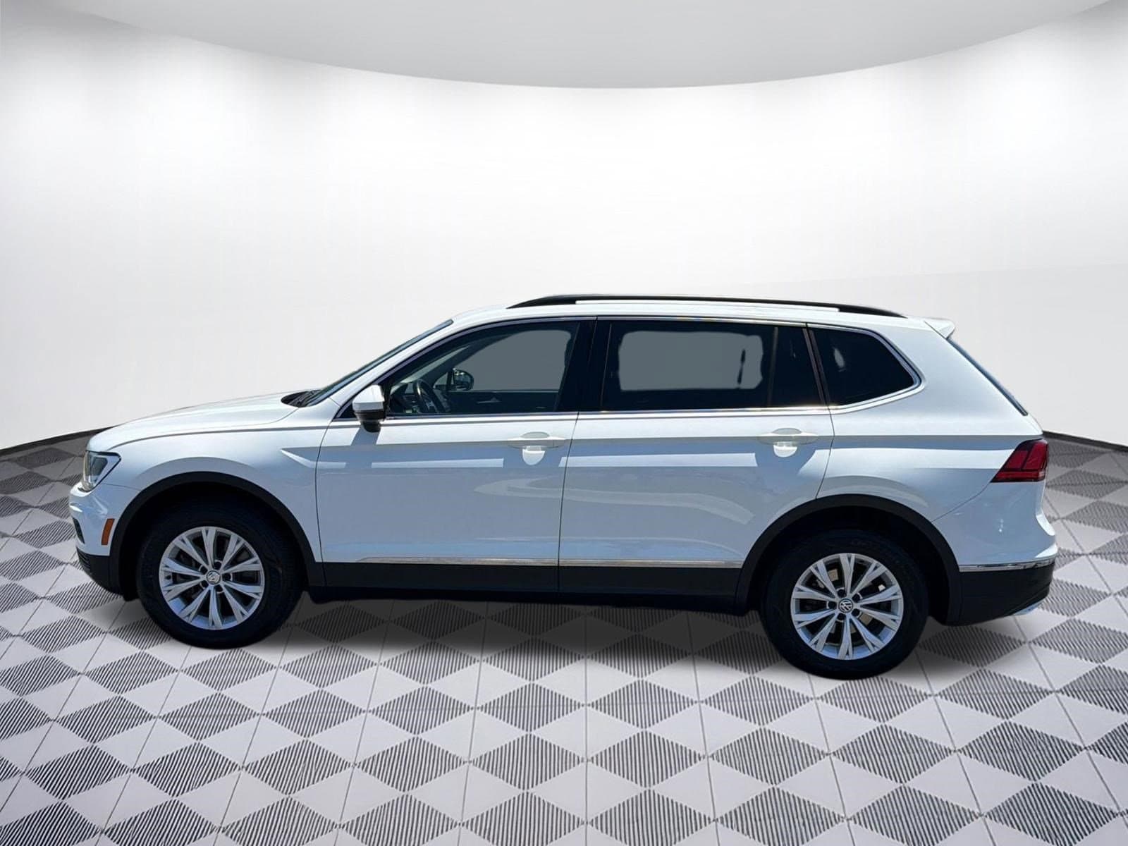 Used 2018 Volkswagen Tiguan SE with VIN 3VV3B7AX3JM133184 for sale in Fallston, MD