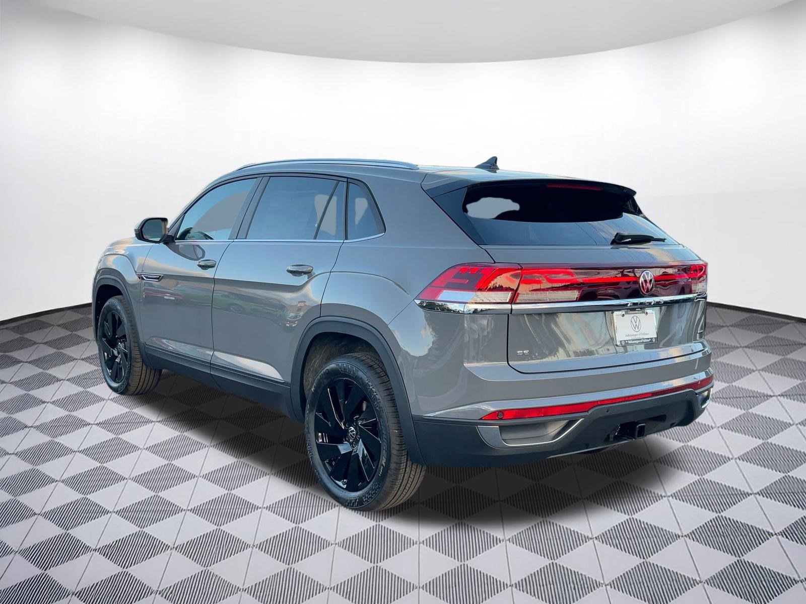 2026 Volkswagen Atlas Cross Sport SE Technology photo 2