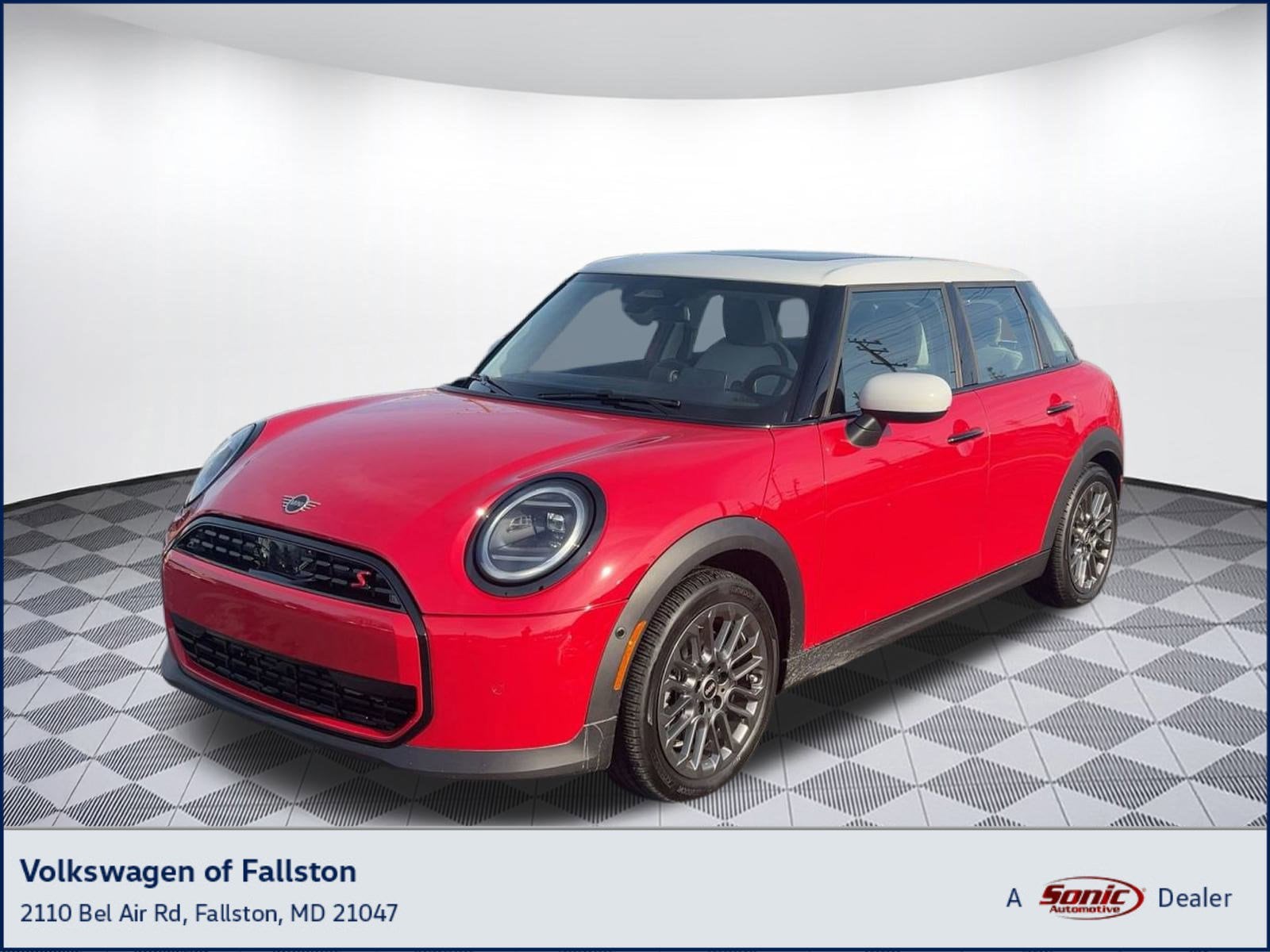 2025 MINI Hardtop 4 Door S's photo