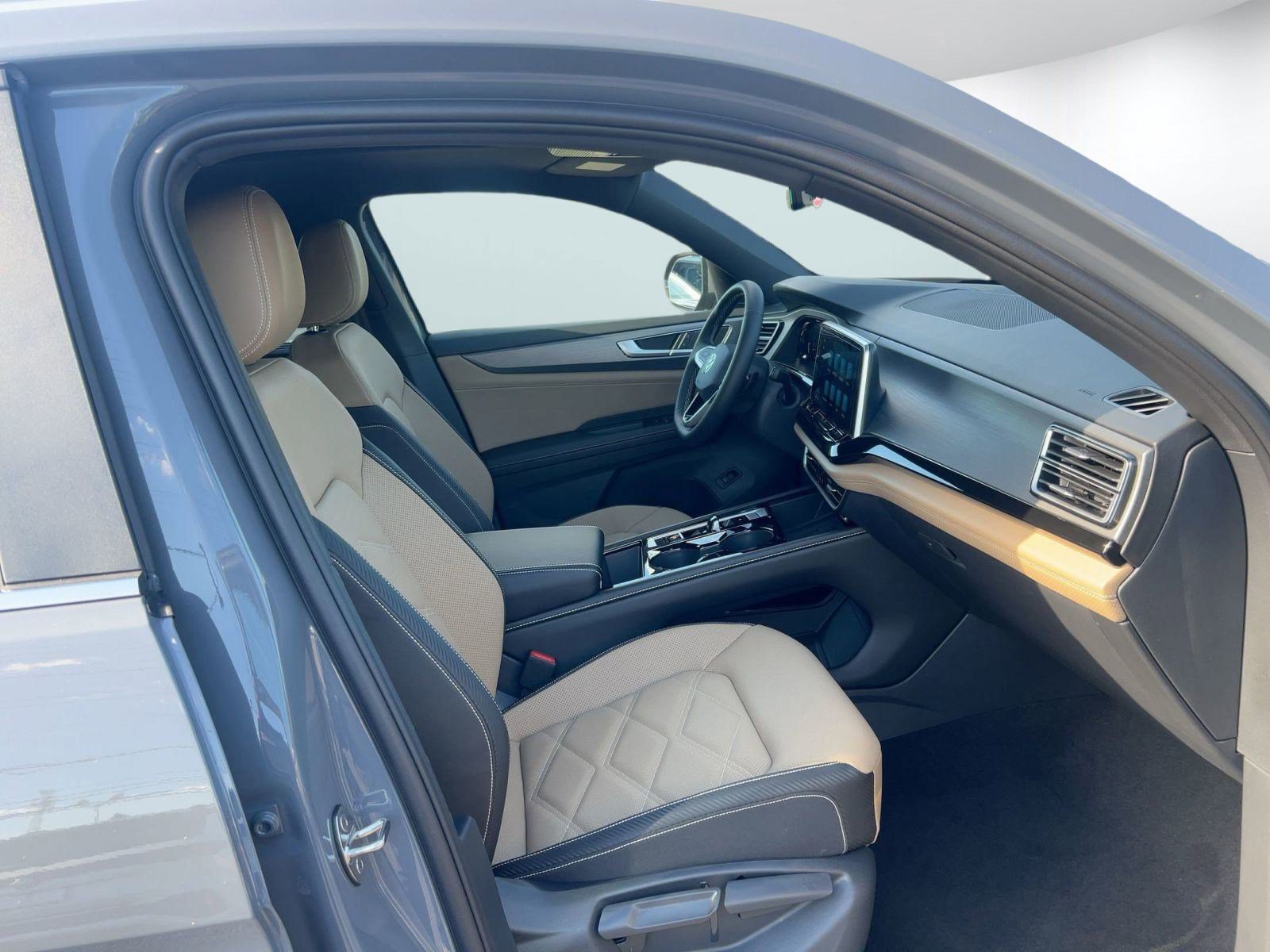 2026 Volkswagen Atlas Cross Sport SE w/Tech - Photo 27