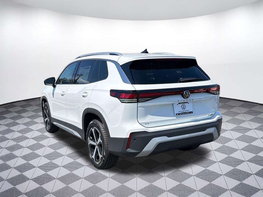 New 2026 Volkswagen Tiguan SE SUV