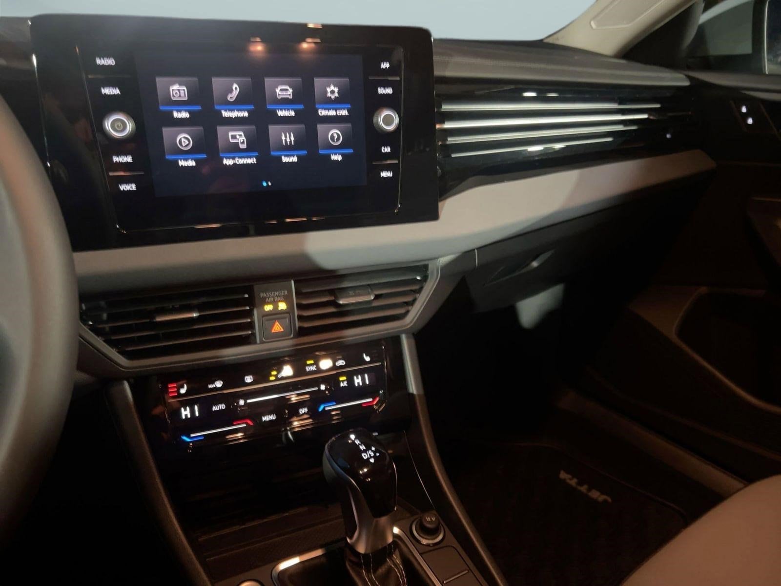2026 Volkswagen Jetta SE - Photo 25