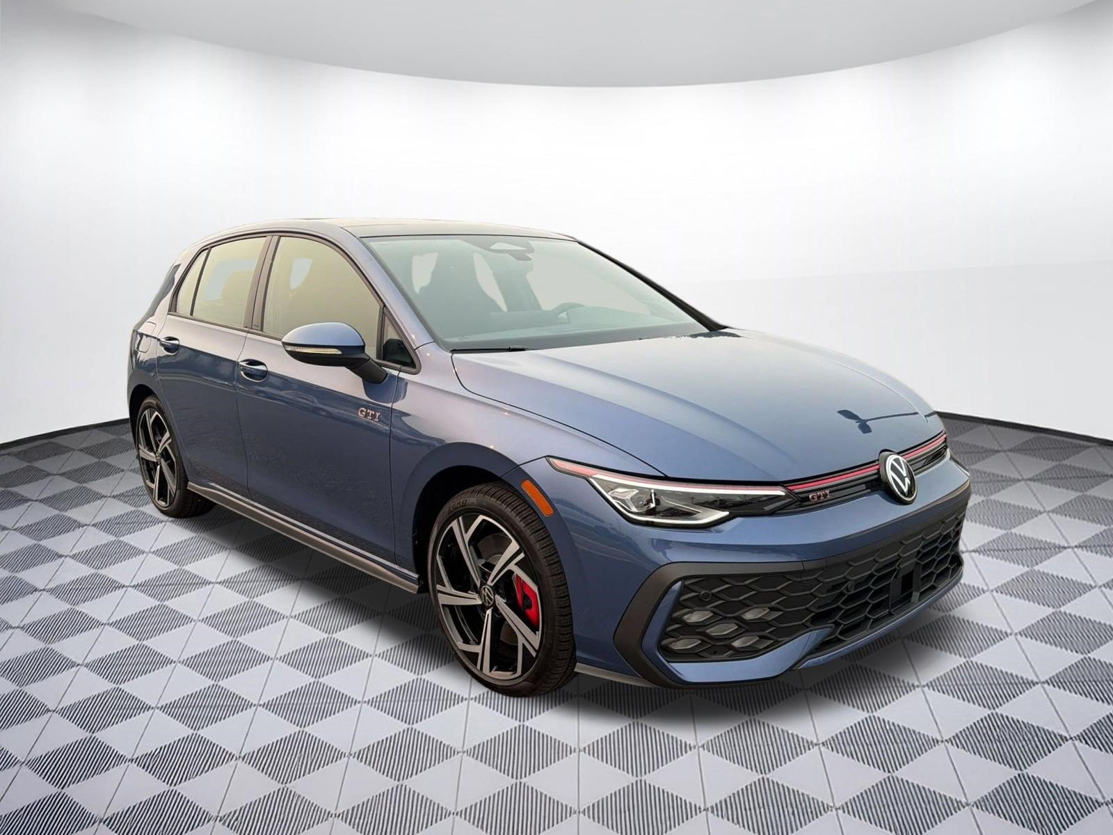 2026 Volkswagen Golf GTI SE Hatchback