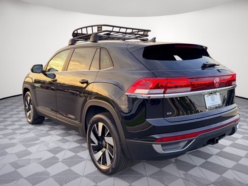 New 2026 Volkswagen Atlas Cross Sport 2.0T SE w/Technology SUV