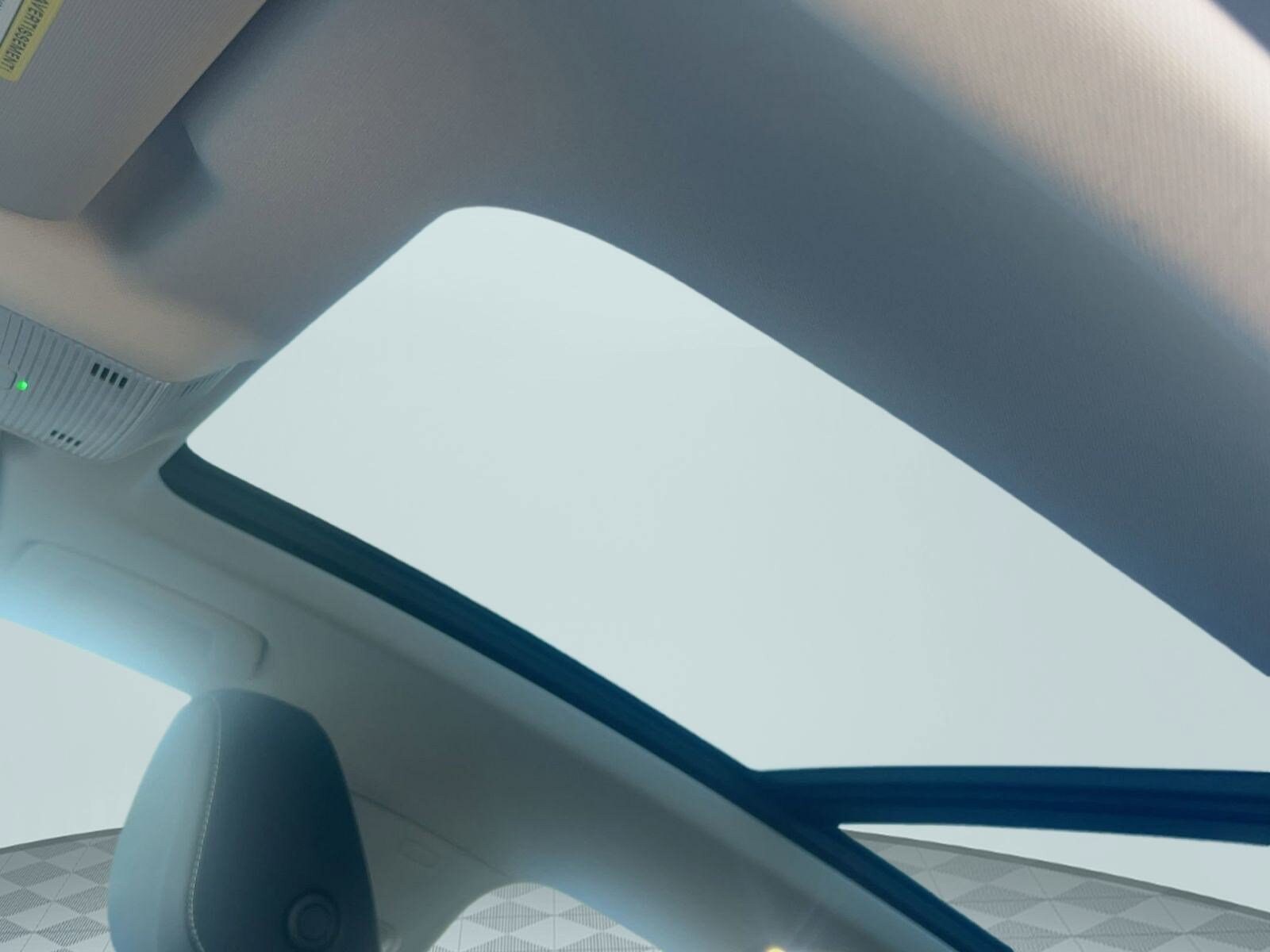 2026 Volkswagen Tiguan SE - Photo 15
