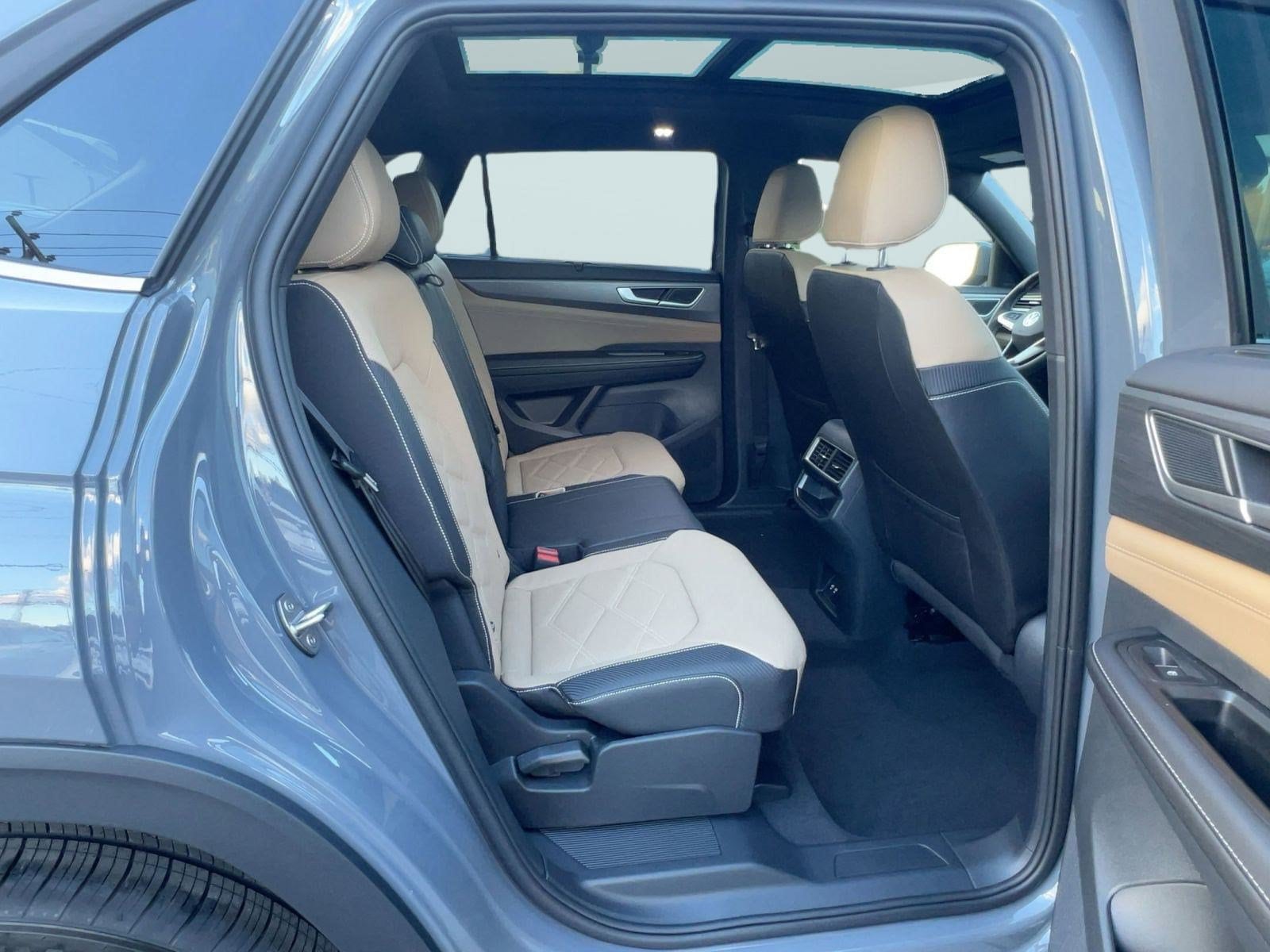 2026 Volkswagen Atlas Cross Sport SE w/Tech - Photo 27