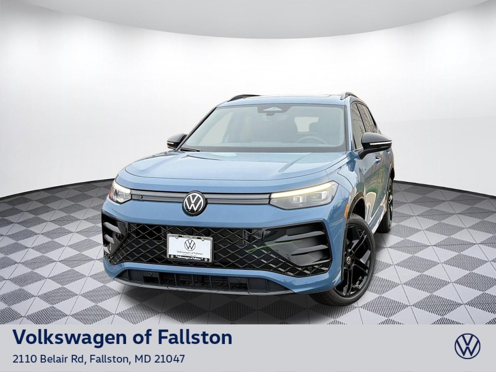 New 2026 Volkswagen Tiguan SE R-Line Black SUV