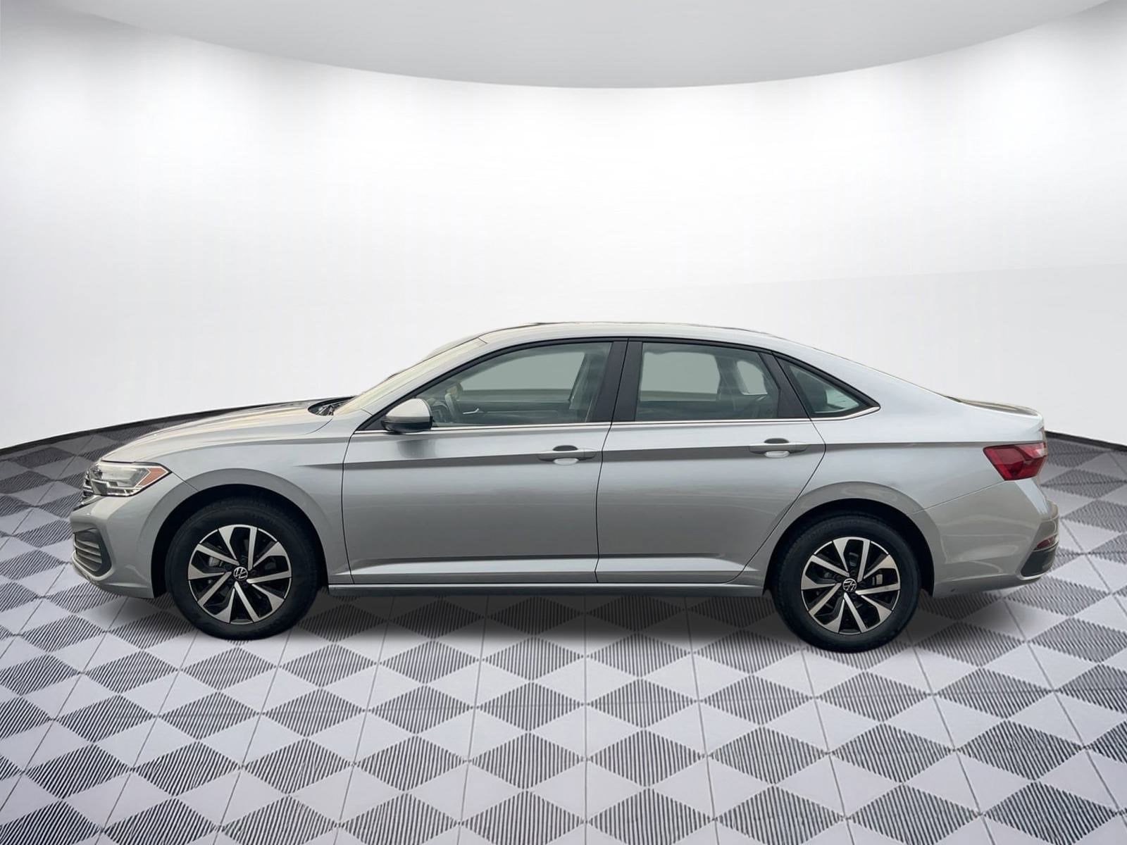 3VW5M7BU0RM089532