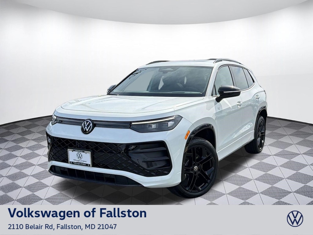 New 2026 Volkswagen Tiguan SE R-Line Black SUV