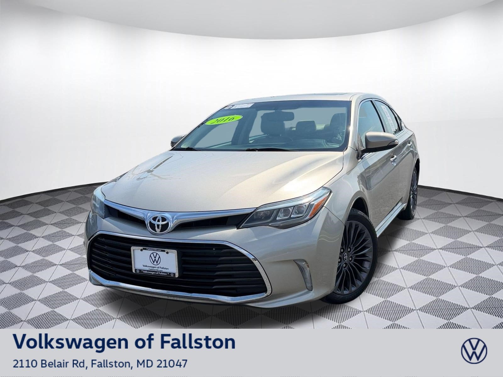 2016 Toyota Avalon Limited Sedan
