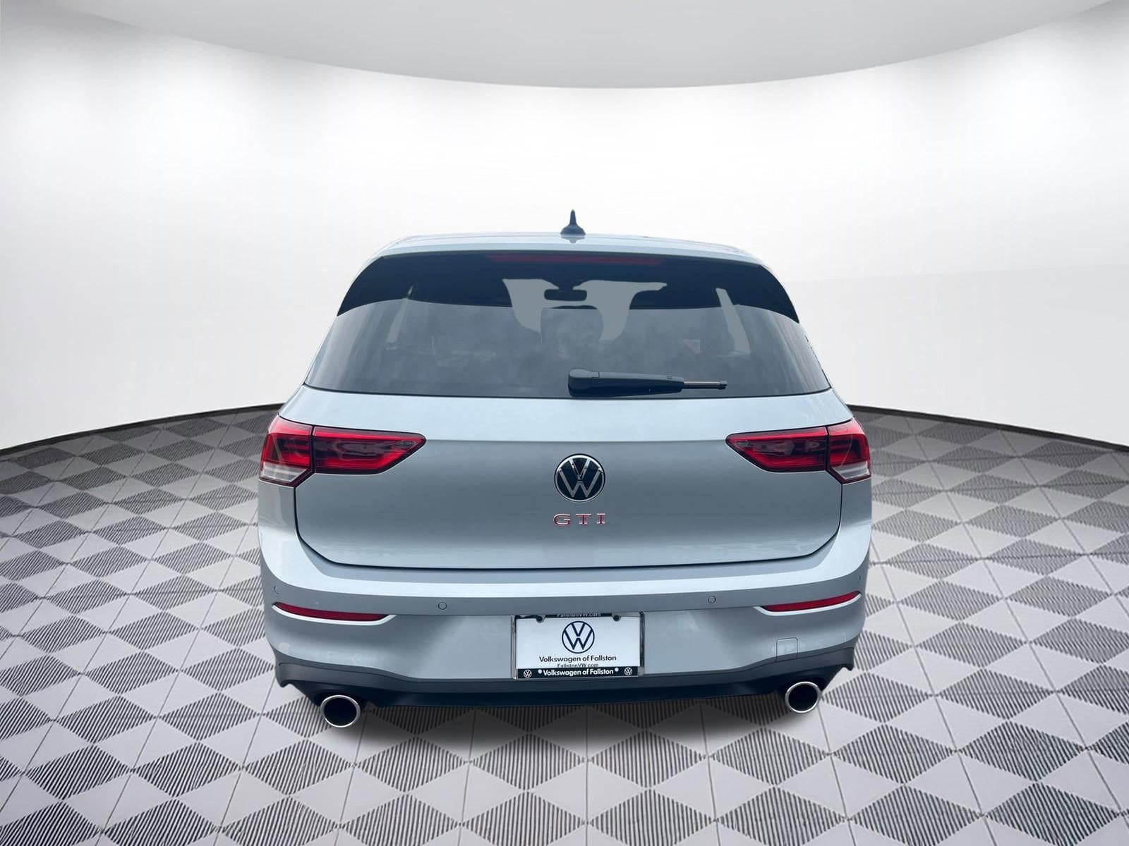 2025 Volkswagen Golf GTI SE - Photo 9