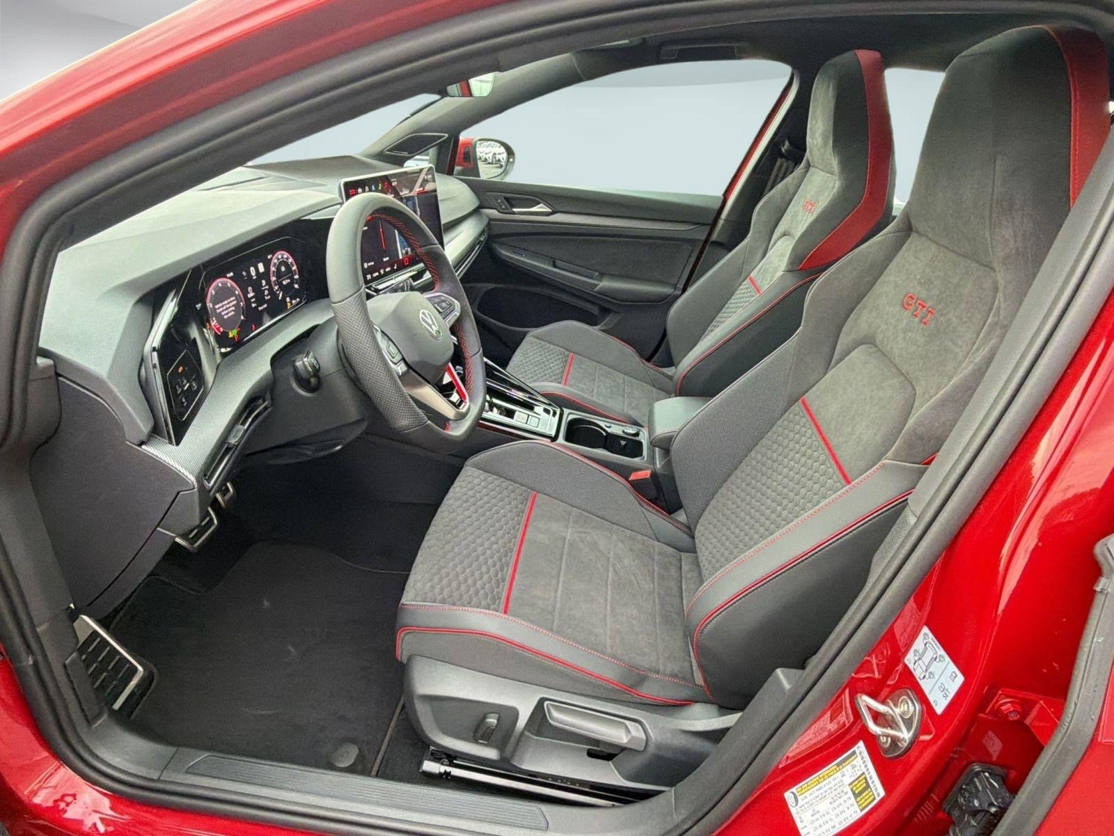 2026 Volkswagen Golf GTI SE Hatchback