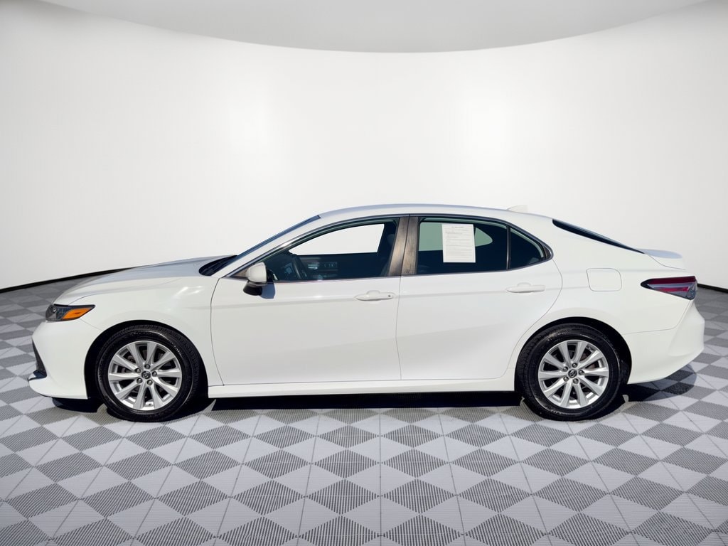 Used 2019 Toyota Camry LE with VIN 4T1B11HK8KU774408 for sale in Fallston, MD