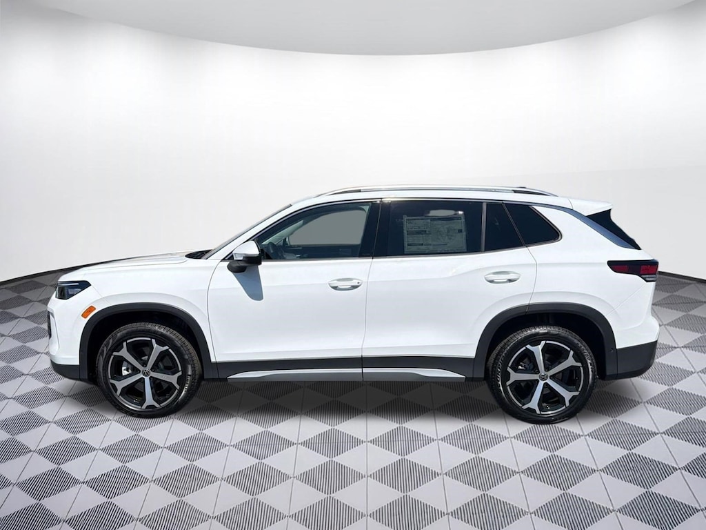 New 2026 Volkswagen Tiguan SE SUV
