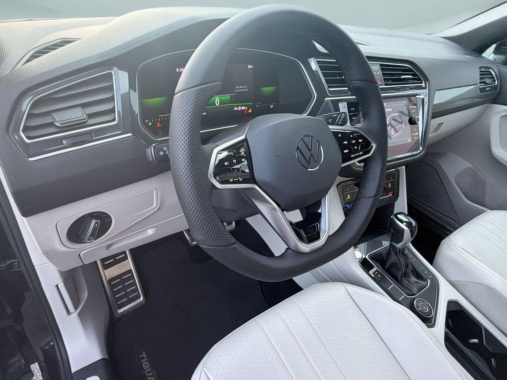 Certified 2022 Volkswagen Tiguan SE R-Line Black 2.0T SE R-Line Black 4MOTION