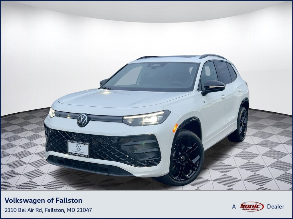 New 2026 Volkswagen Tiguan SE R-Line Black SUV