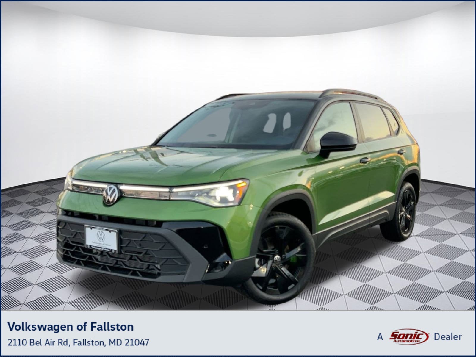 2026 Volkswagen Taos SE Black's photo