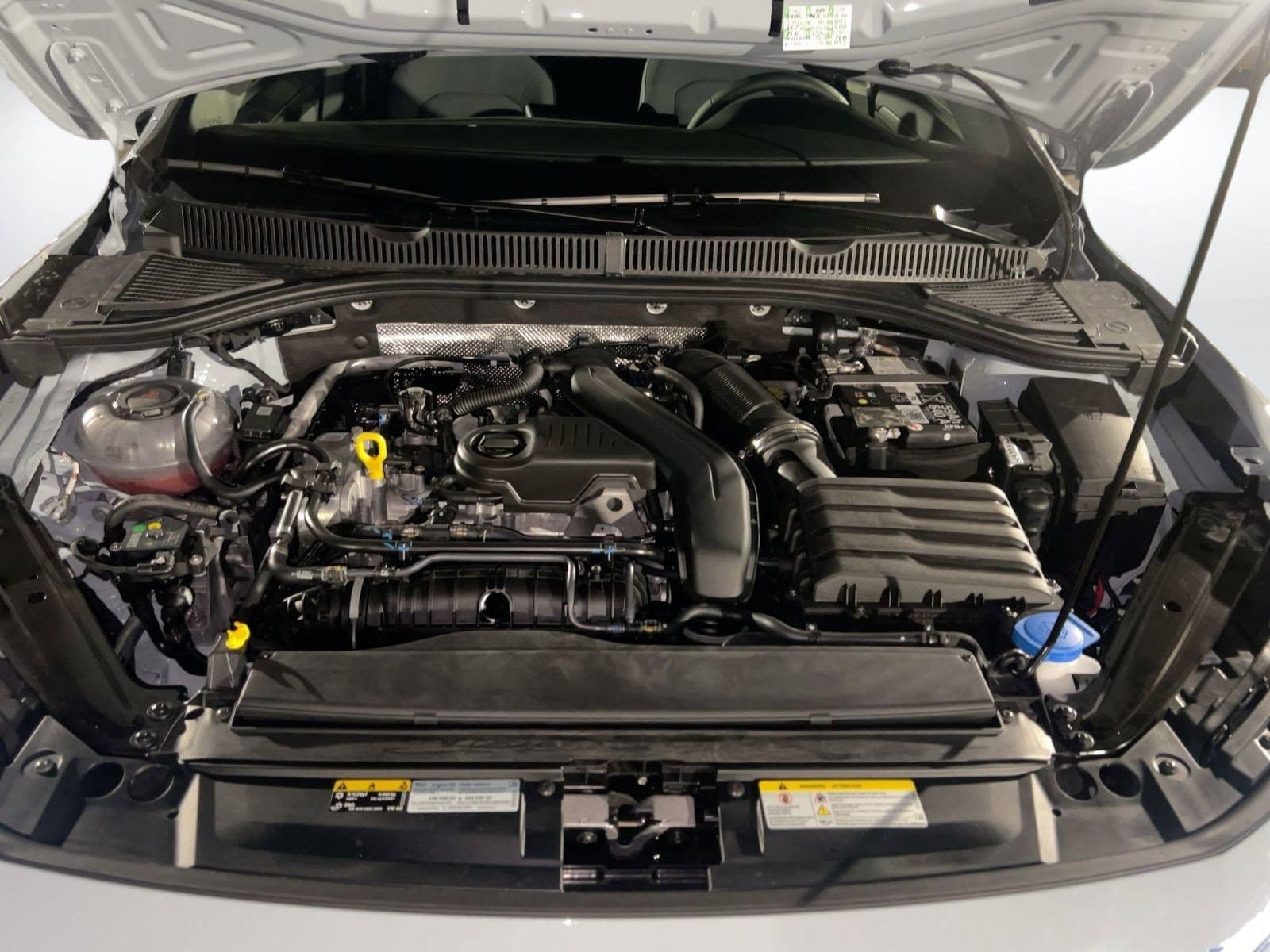 2026 Volkswagen Jetta SE - Photo 30