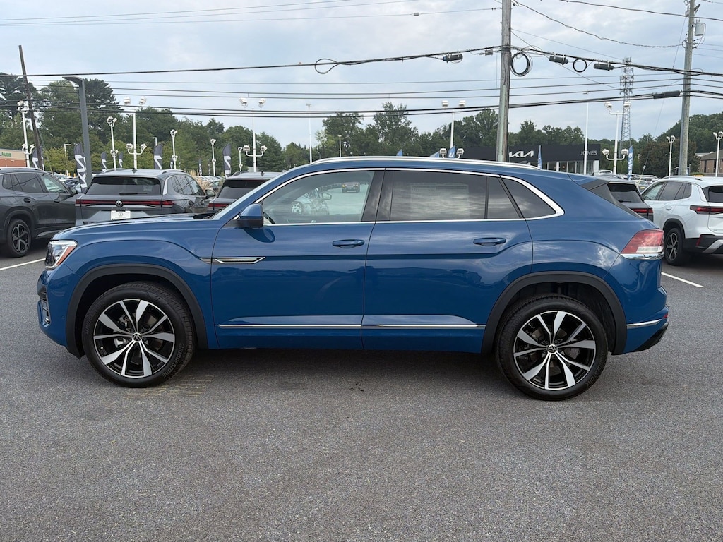 New 2026 Volkswagen Atlas Cross Sport 2.0T SEL Premium R-Line SUV