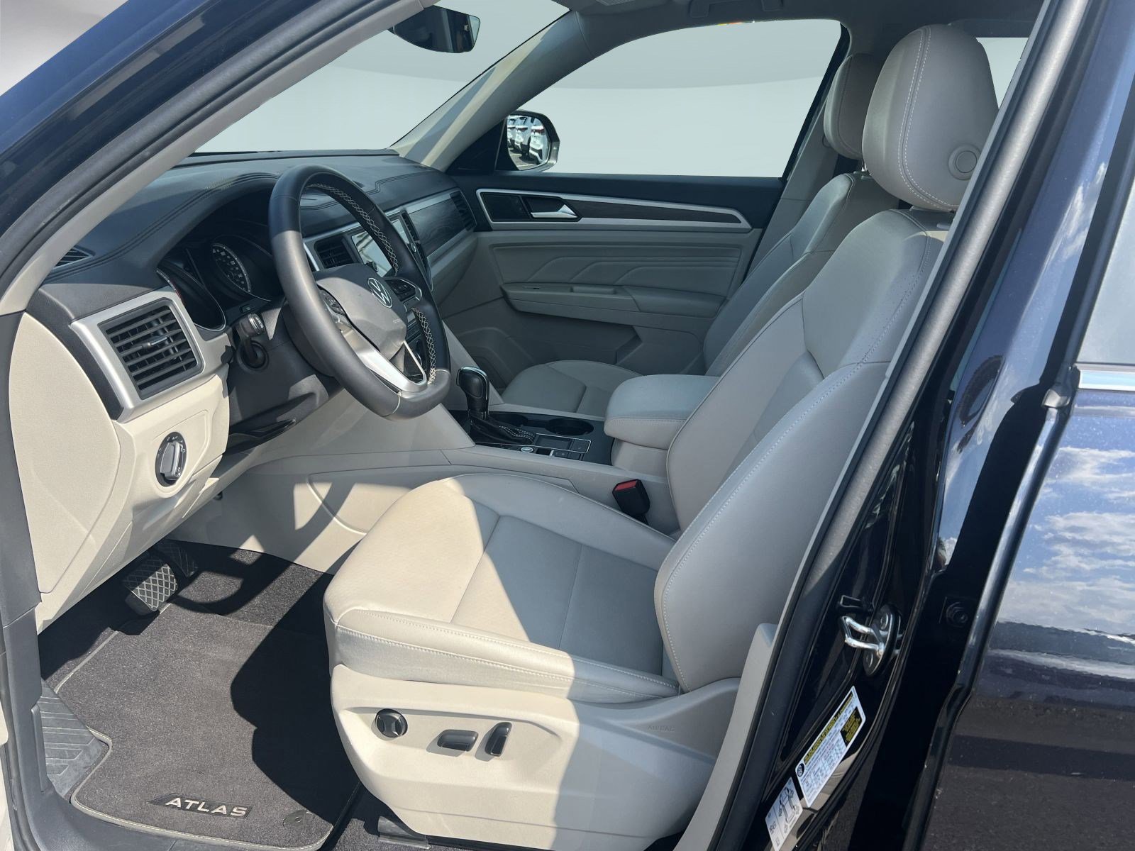 2021 Volkswagen Atlas V6 SE Technology photo 4