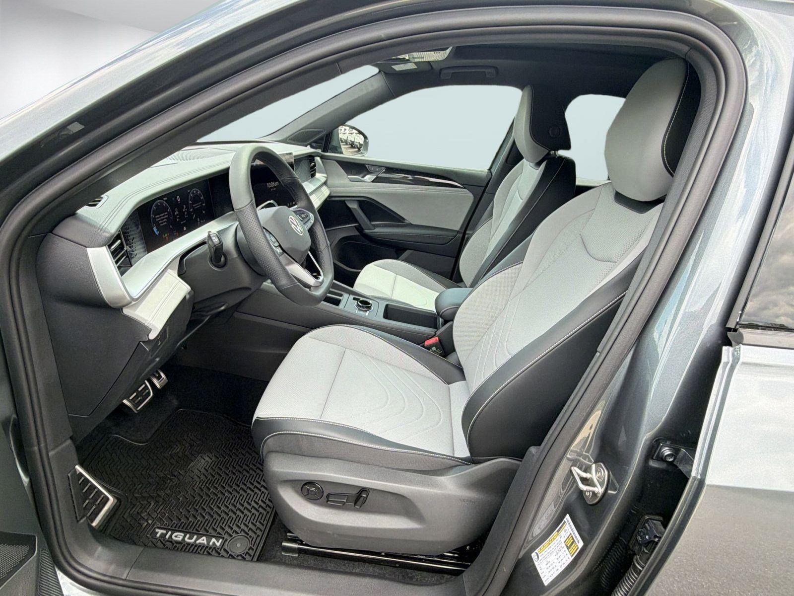 2026 Volkswagen Golf GTI SE Hatchback