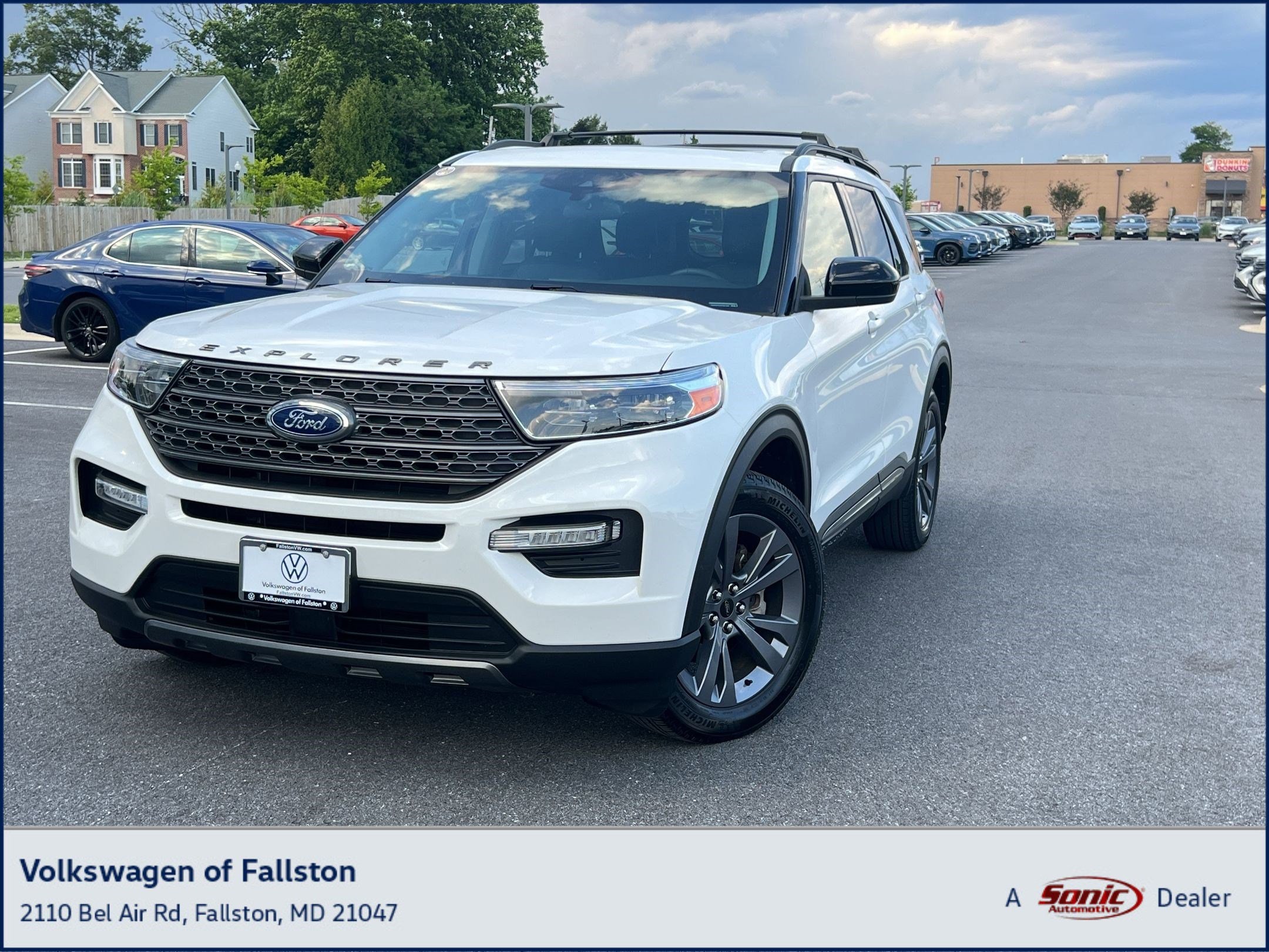 2023 Ford Explorer XLT 4WD's photo