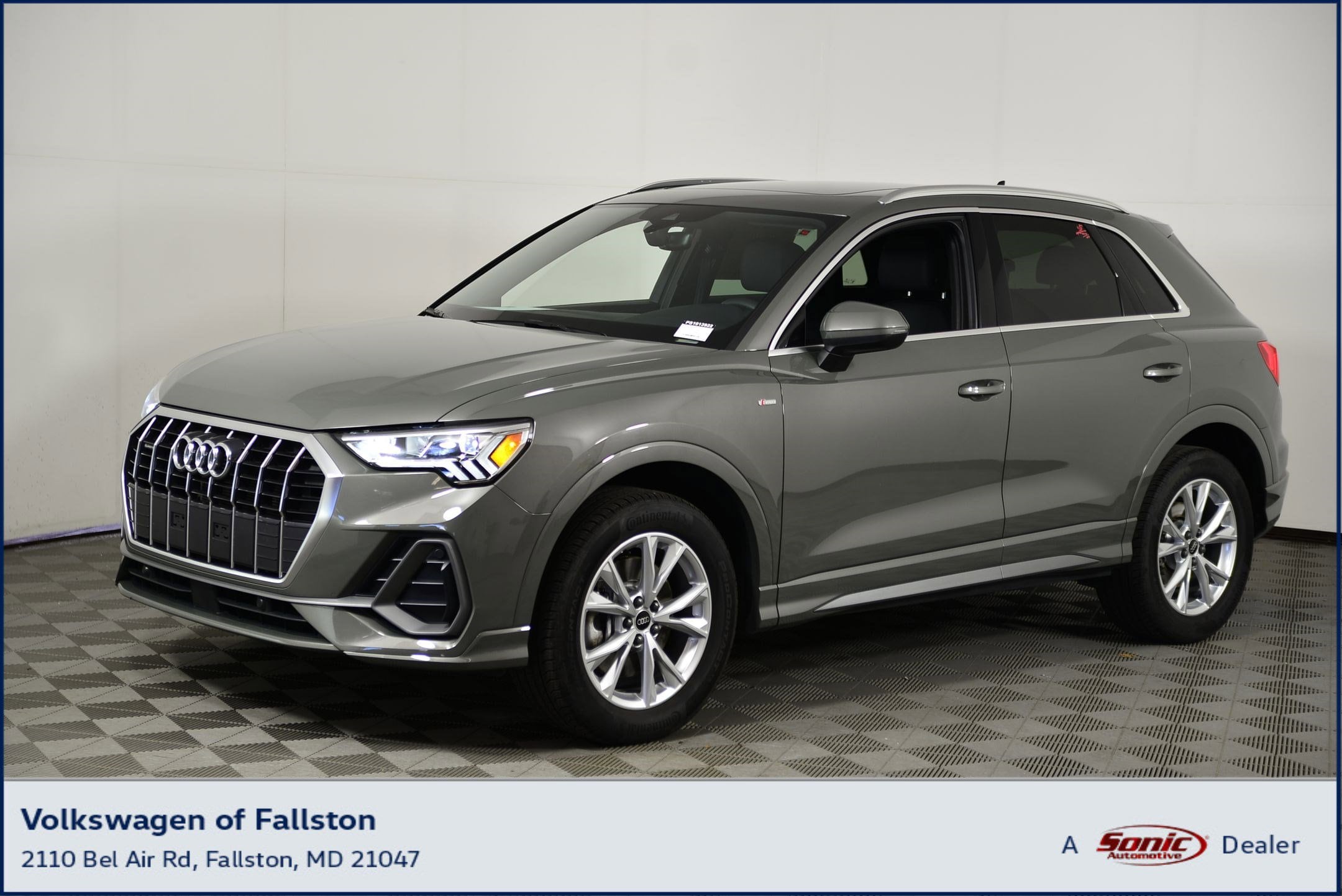 2025 Audi Q3 S Line Premium's photo