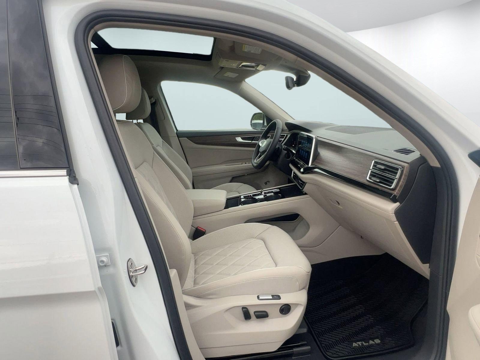 2026 Volkswagen Atlas SEL Premium R-Line - Photo 27
