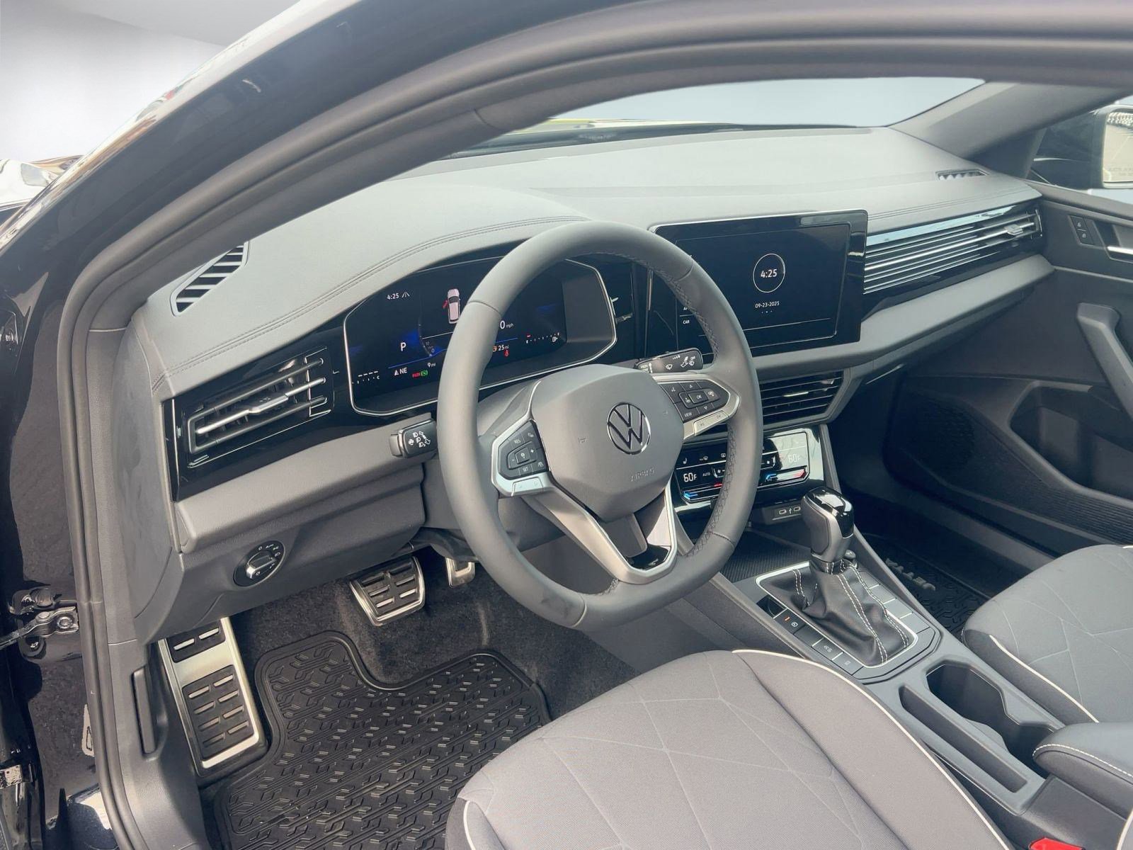2026 Volkswagen Jetta Sport photo 3