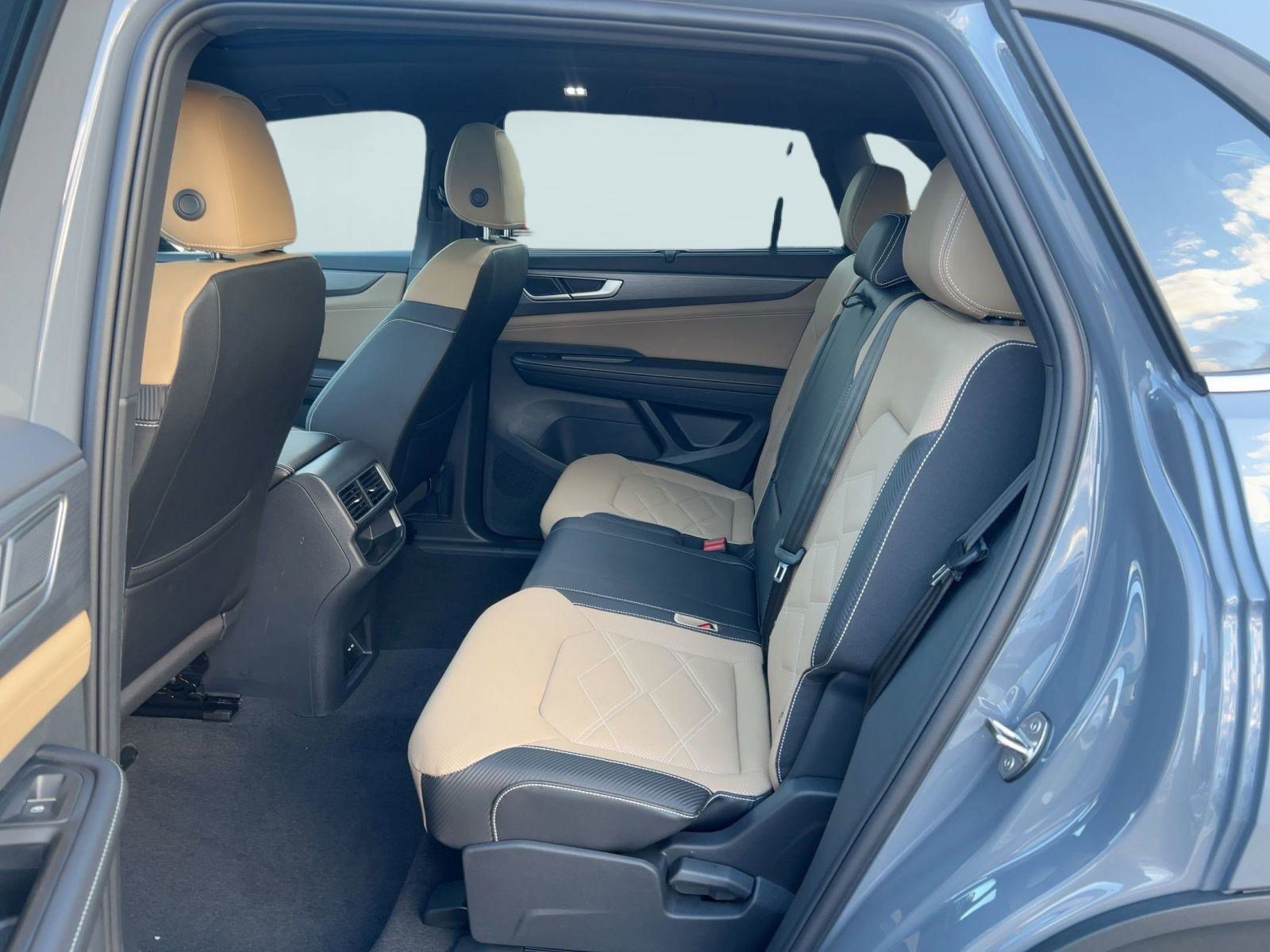 2026 Volkswagen Atlas Cross Sport SE w/Tech - Photo 14
