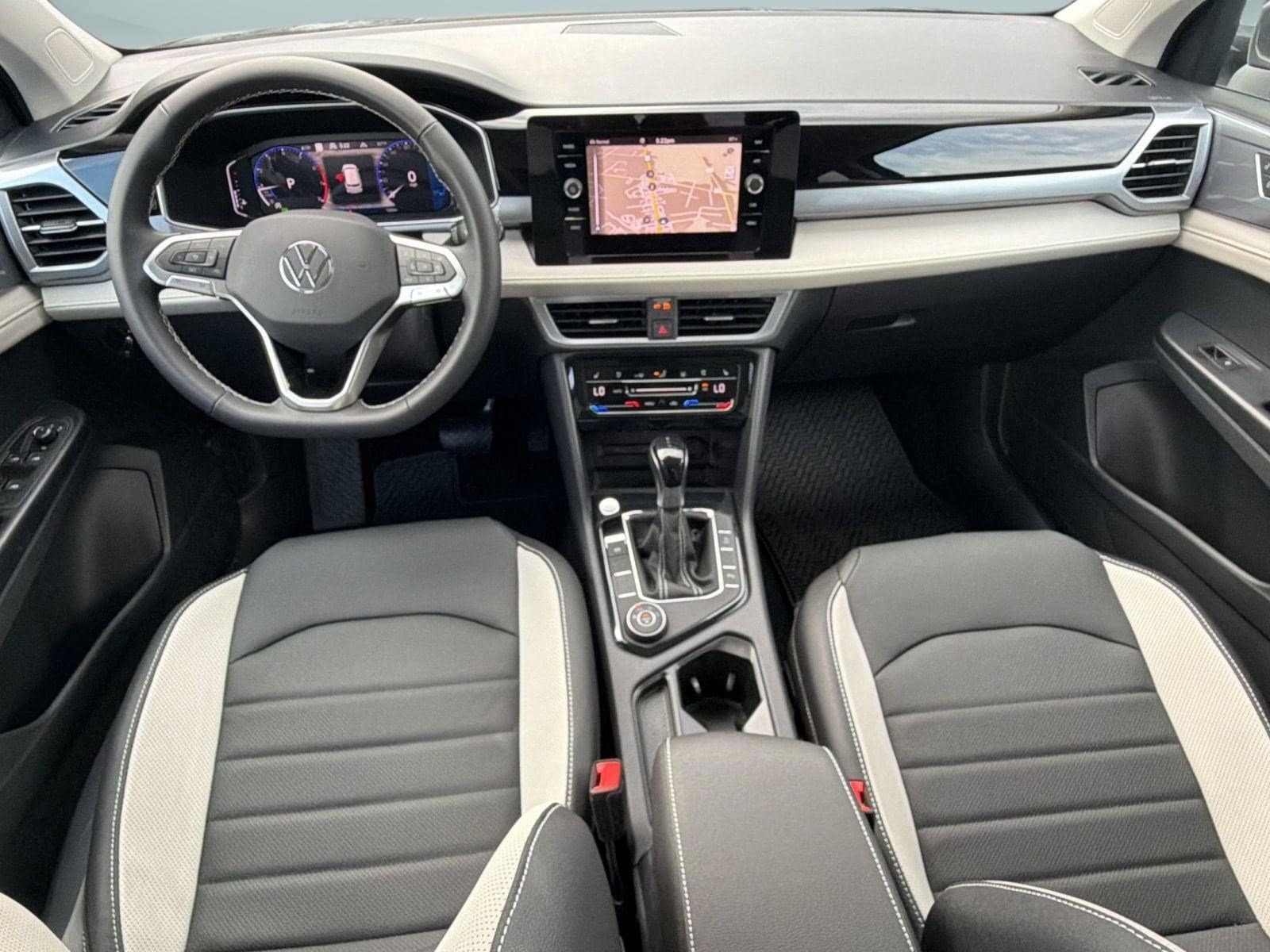 2026 Volkswagen Taos SEL - Photo 15