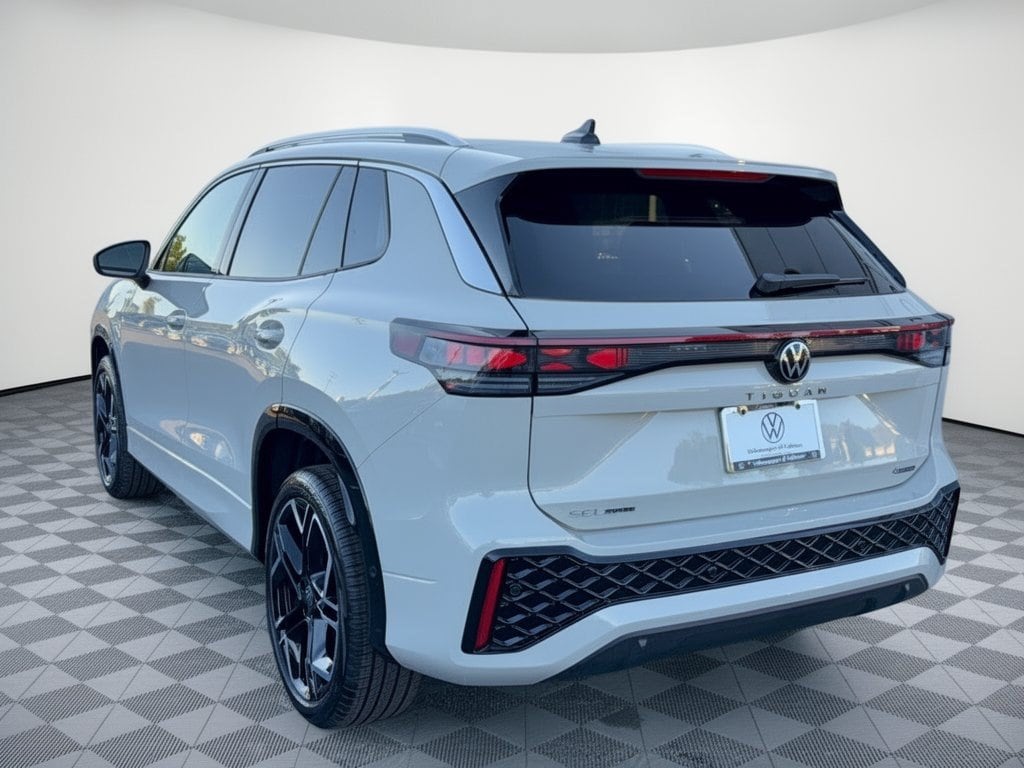 New 2026 Volkswagen Tiguan SEL R-Line Turbo SUV