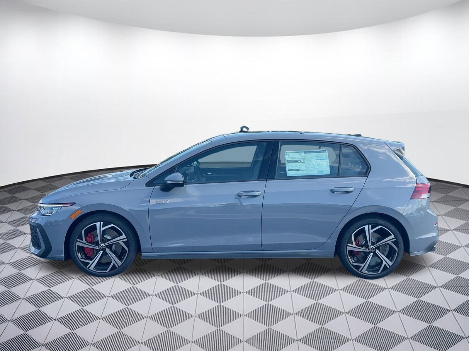 2025 Volkswagen Golf GTI SE photo 2