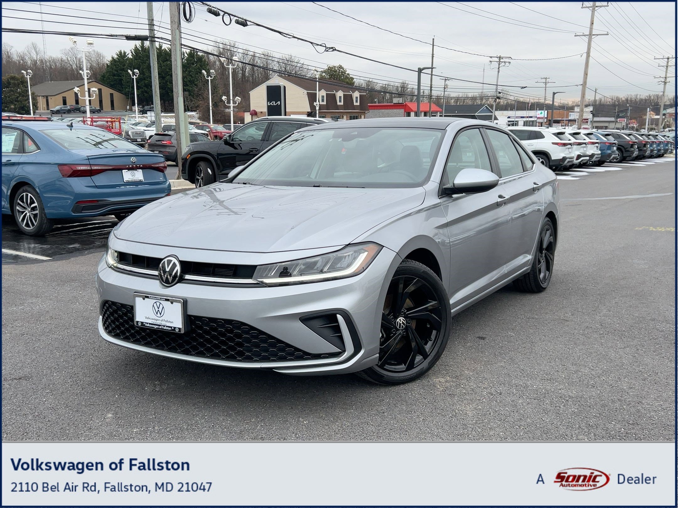 2025 Volkswagen Jetta SE's photo