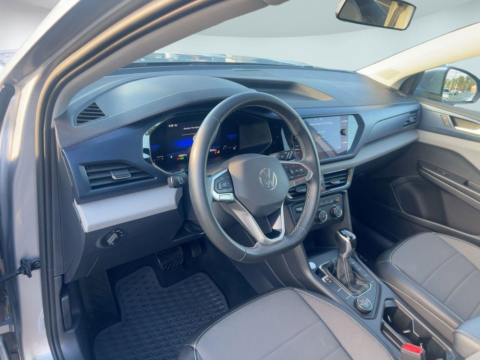 2022 Volkswagen Taos SE photo 4