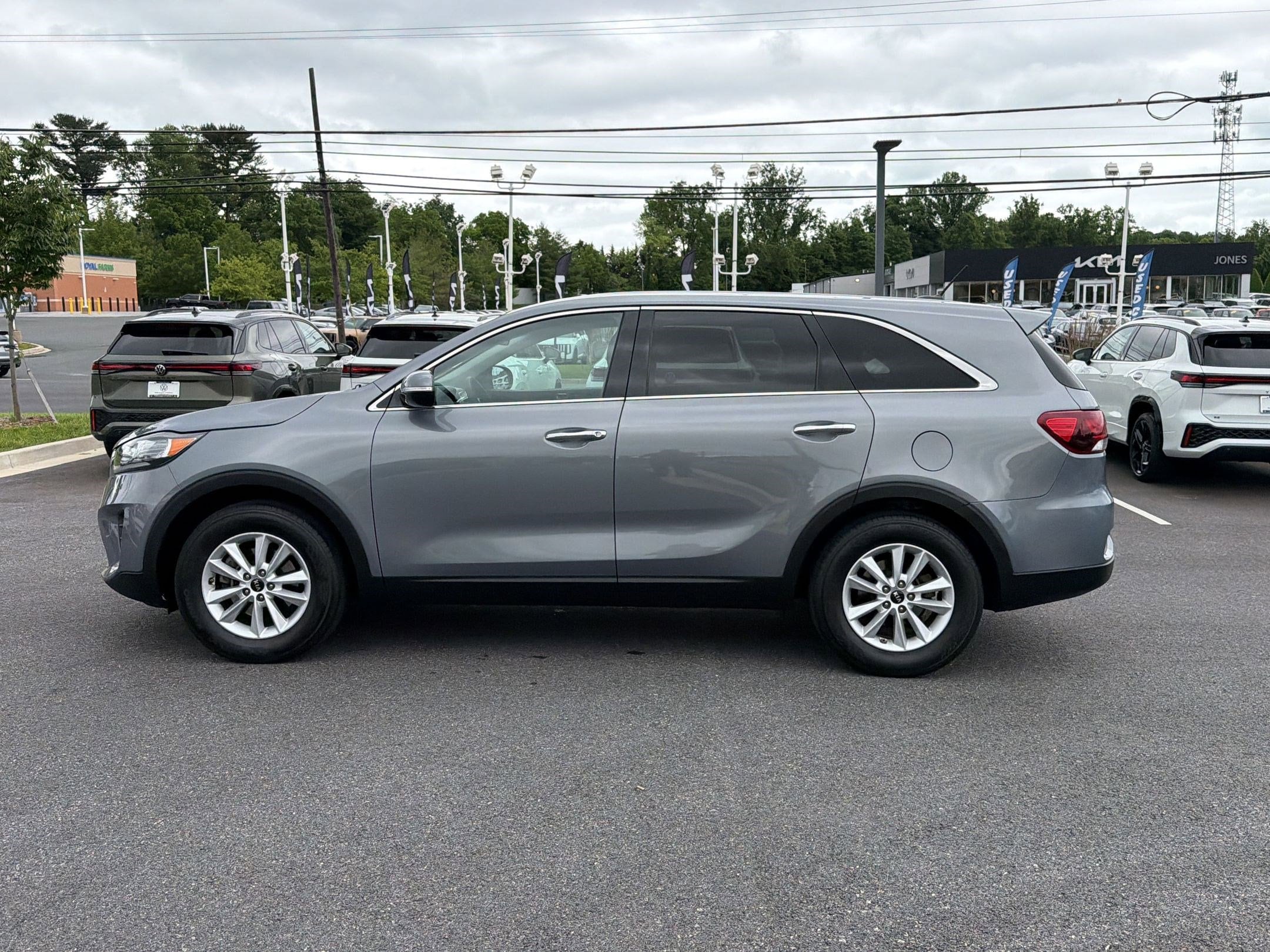 Used 2020 Kia Sorento L with VIN 5XYPG4A37LG666412 for sale in Fallston, MD