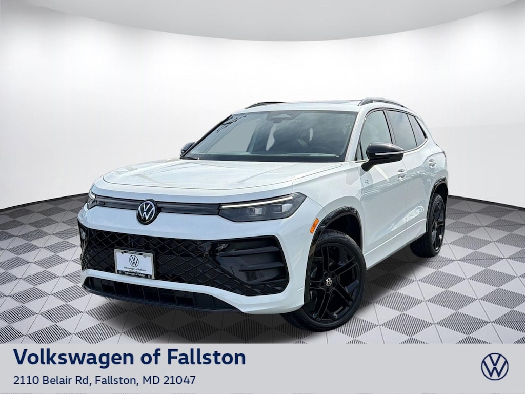 New 2026 Volkswagen Tiguan SE R-Line Black SUV