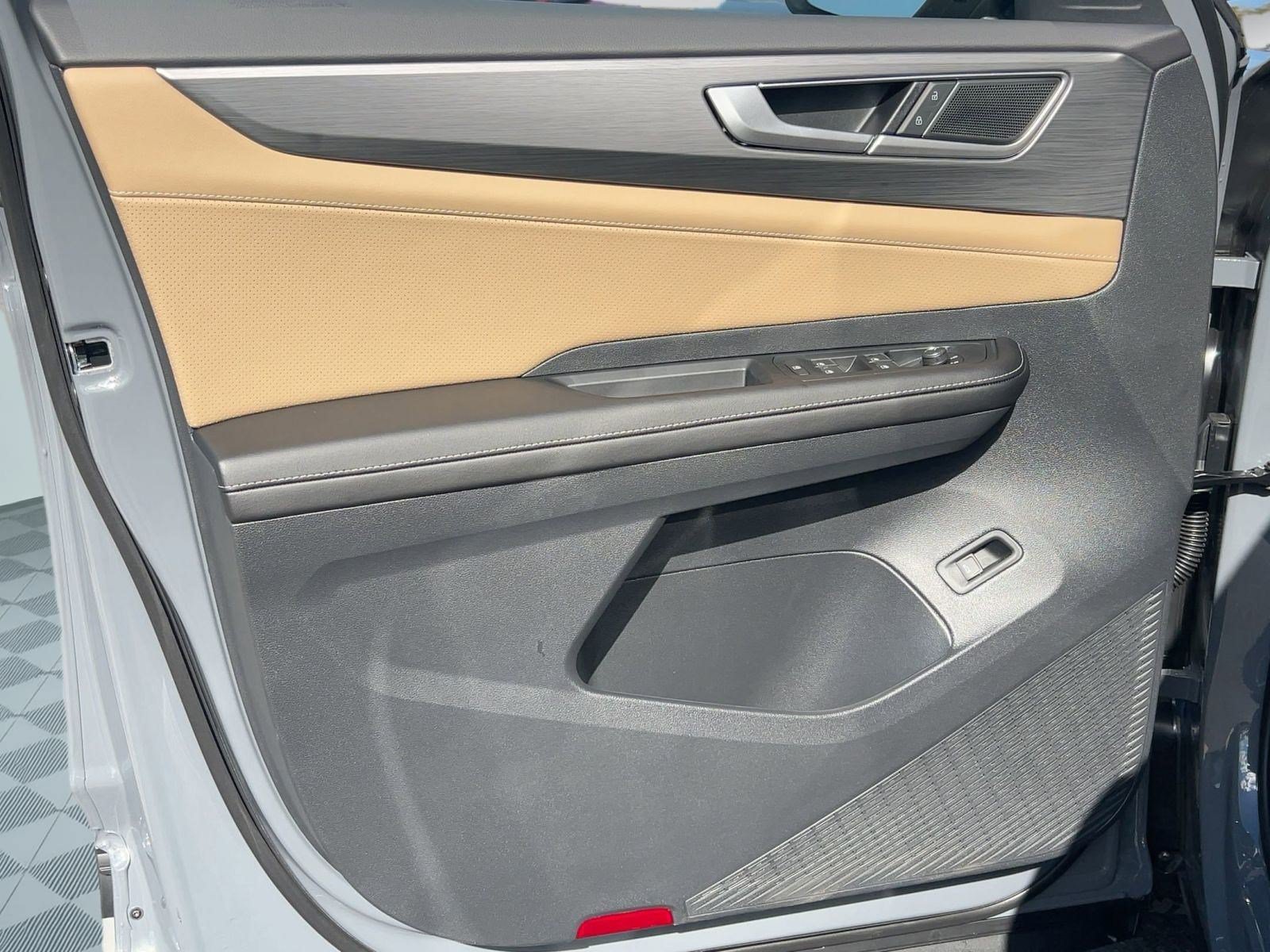 2026 Volkswagen Atlas Cross Sport SE w/Tech - Photo 12