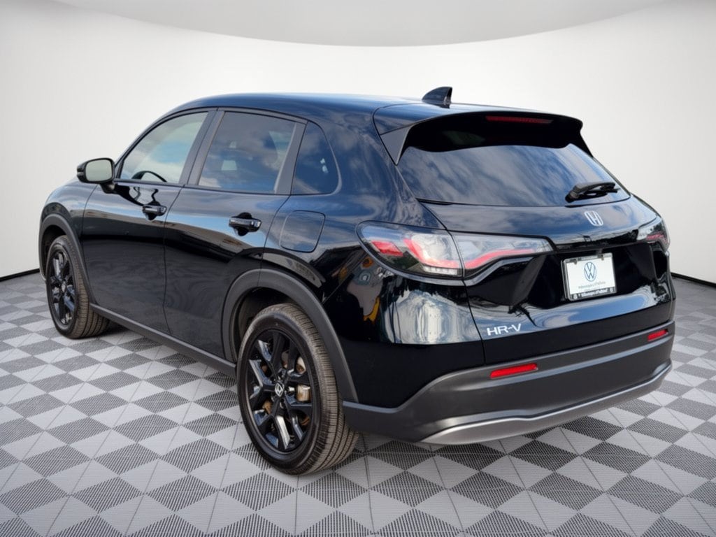 Used 2023 Honda HR-V Sport Sport AWD CVT