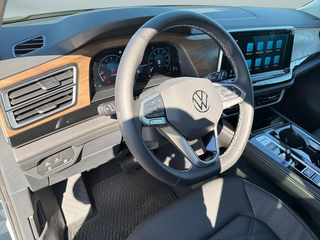 New 2026 Volkswagen Atlas 2.0T SE w/Technology SUV
