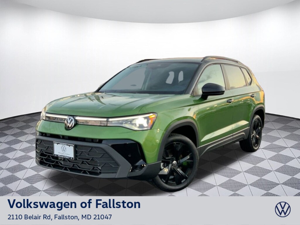 New 2026 Volkswagen Taos SE Black SUV