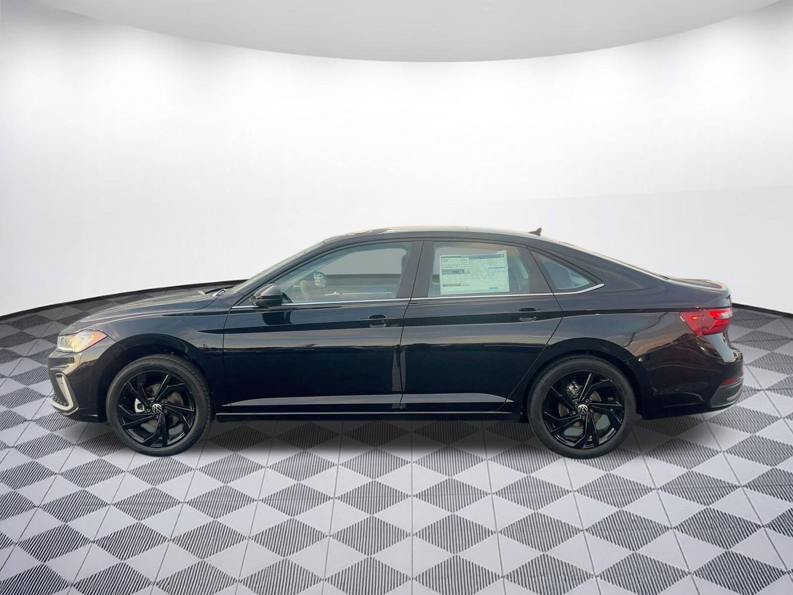 2026 Volkswagen Jetta SE photo 2