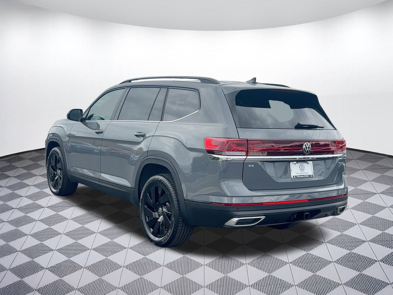 2026 Volkswagen Atlas SE Technology photo 3