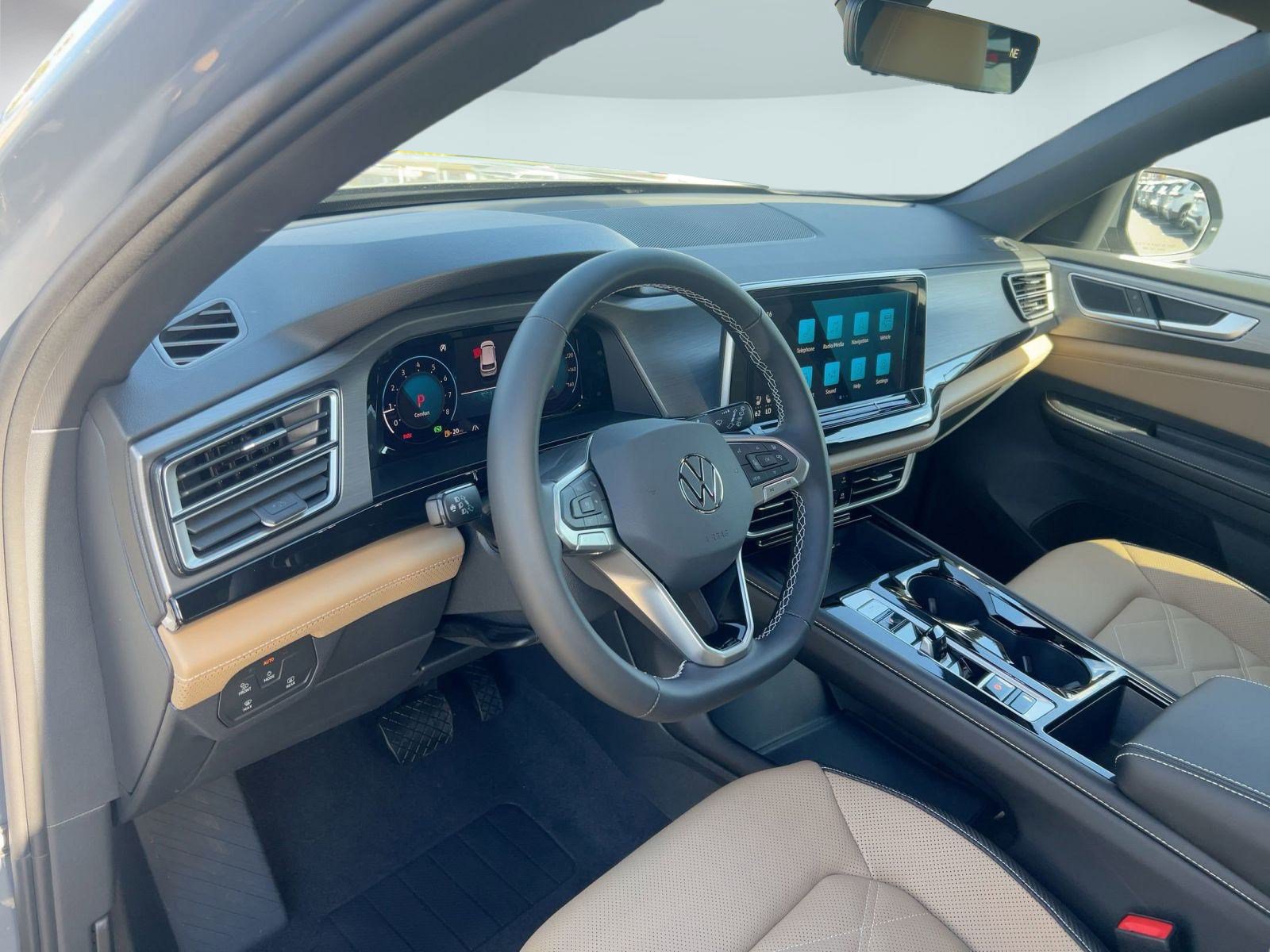 2026 Volkswagen Atlas Cross Sport SE w/Tech - Photo 4