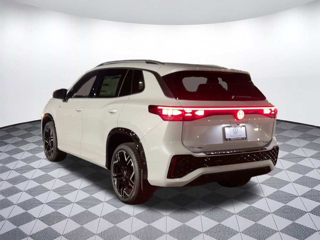 New 2026 Volkswagen Tiguan SEL R-Line Turbo SUV