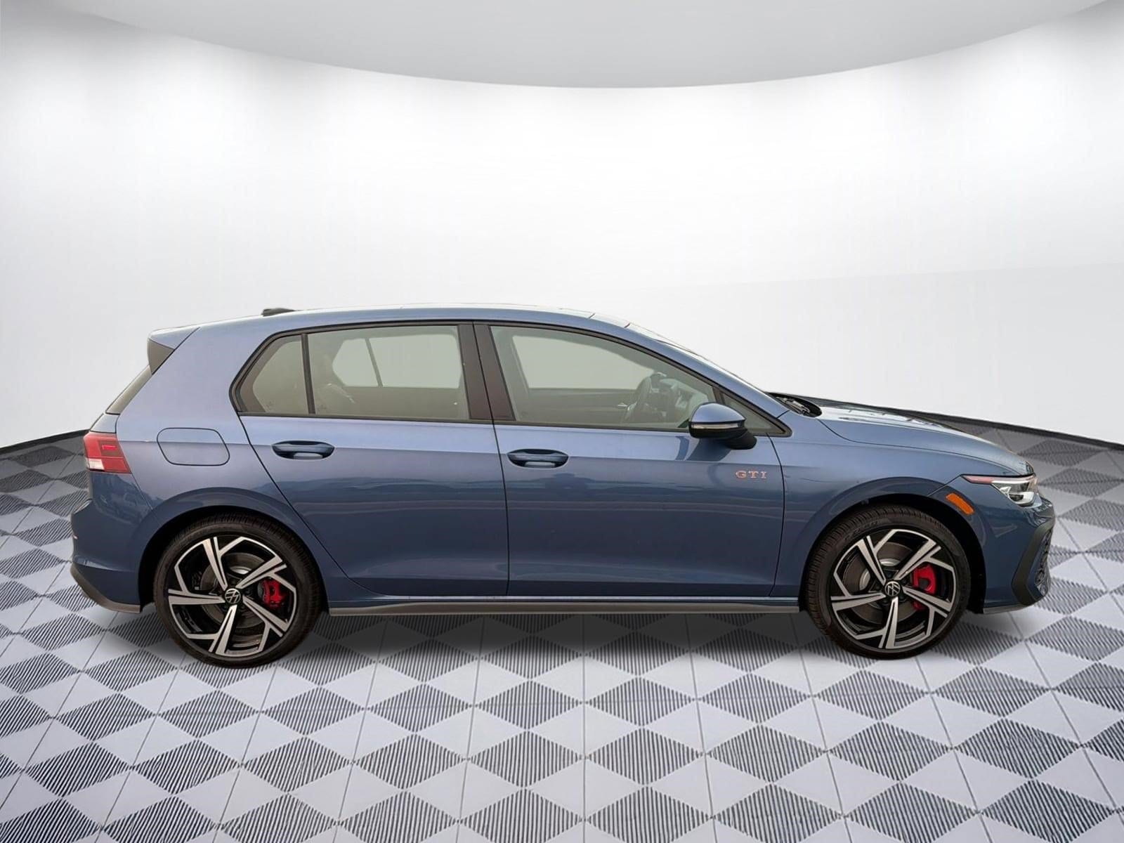 2026 Volkswagen Golf GTI SE Hatchback